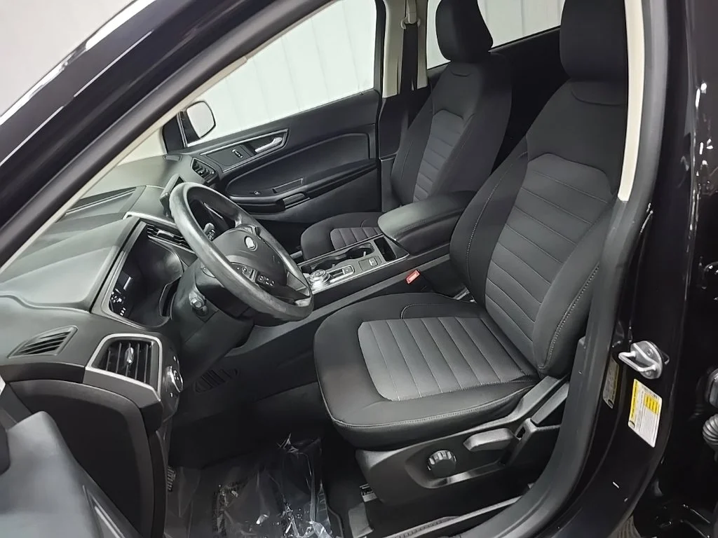 Certified Used 2022 Black Ford SE image 19
