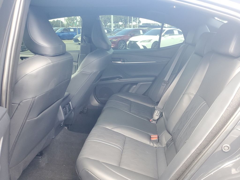 Used 2025  Toyota XSE image 9