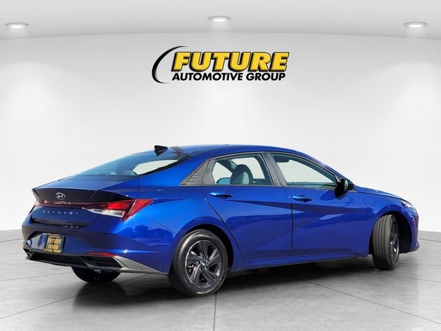 Certified Used 2021 Blue Hyundai SEL image 4