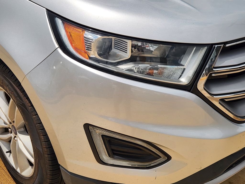 Used 2016 Ingot Silver Metallic Ford SEL image 10