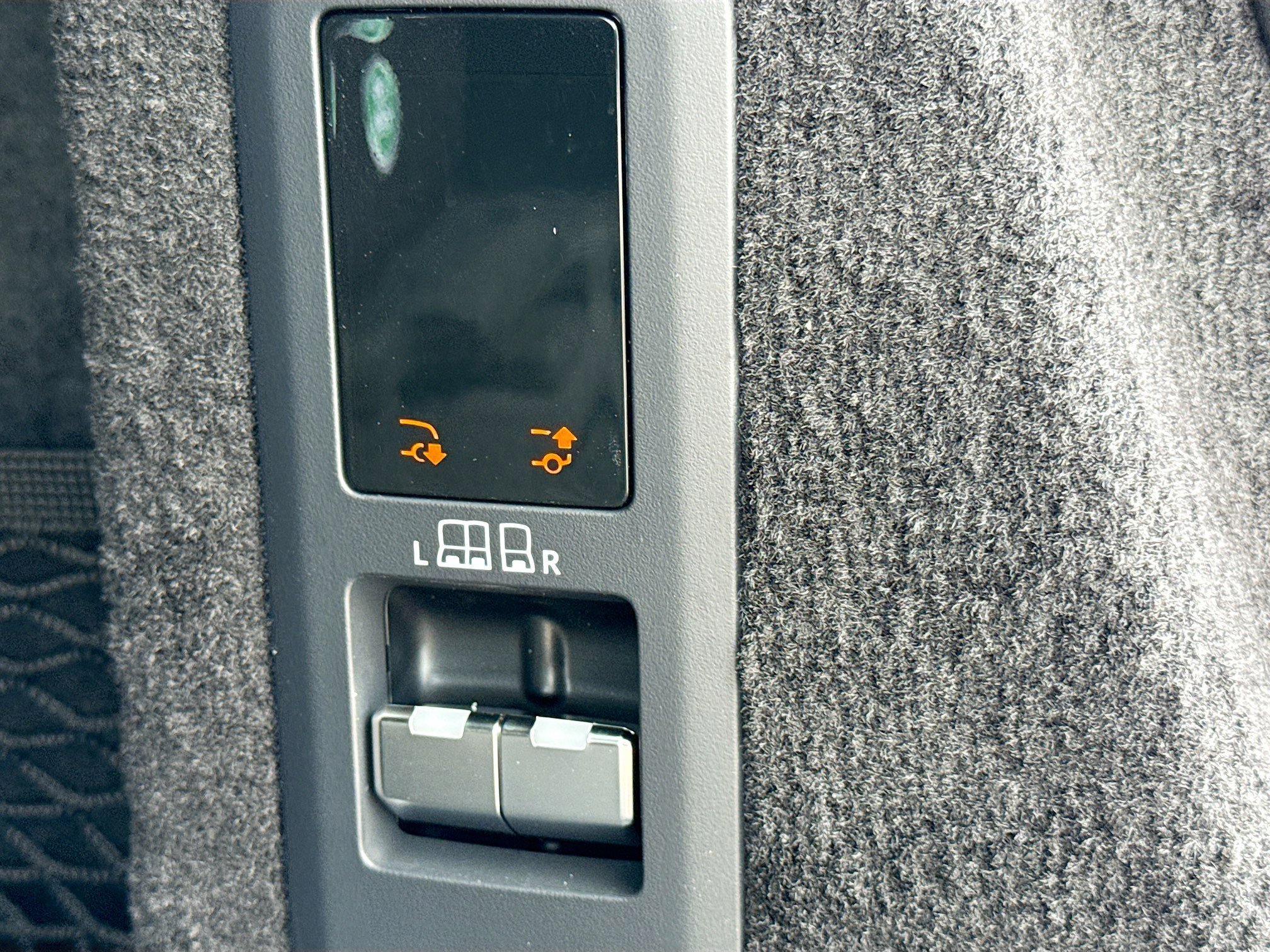 New 2026 Fuji White LAND ROVER SE image 12