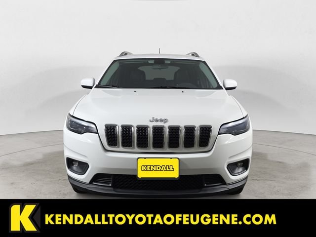 Used 2019 White Jeep Latitude Plus image 2
