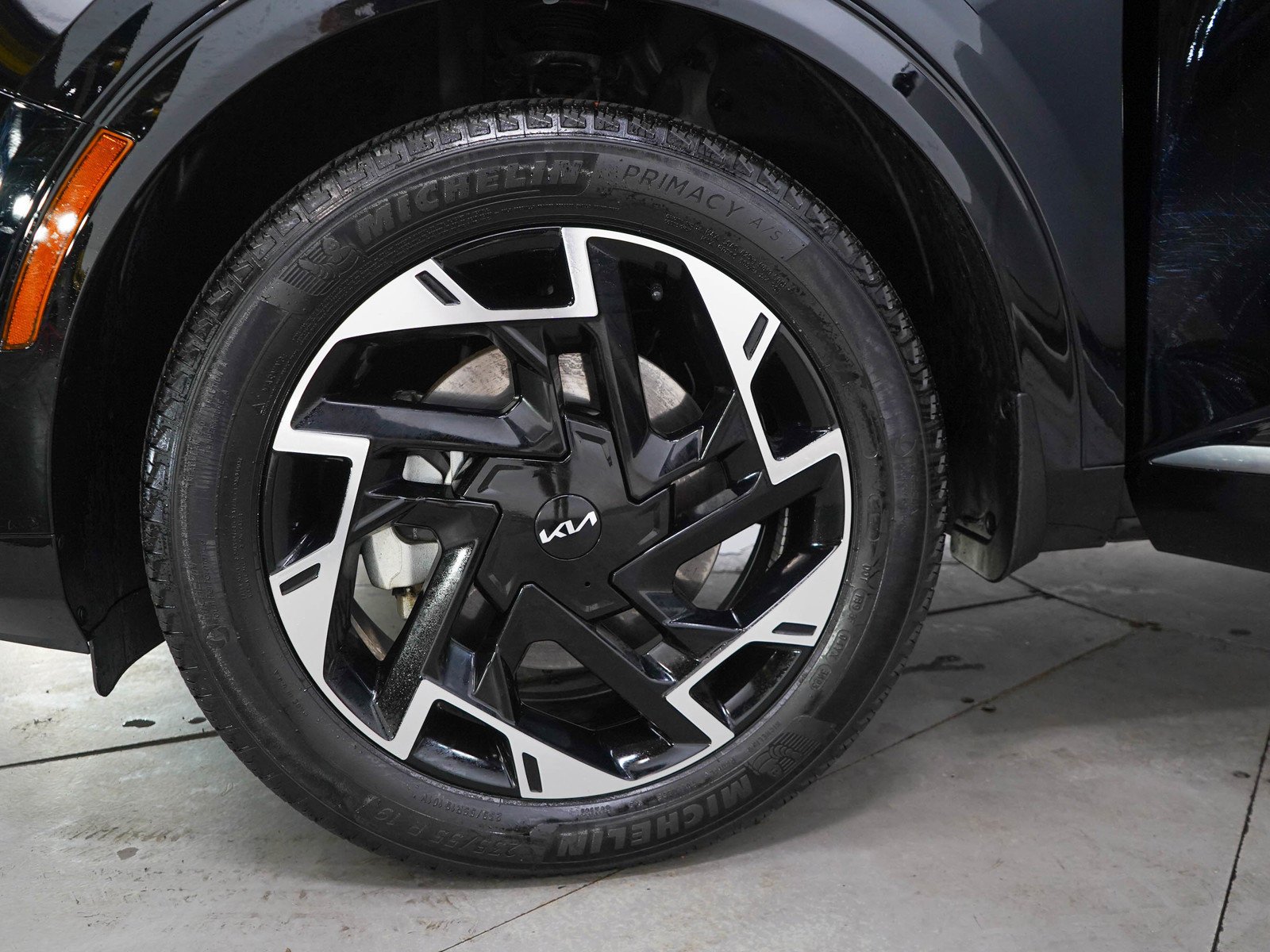 Used 2024 Ebony Black Kia SX-Prestige AWD image 32