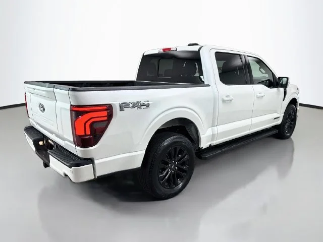 Used 2025 White Metallic Ford Lariat image 7