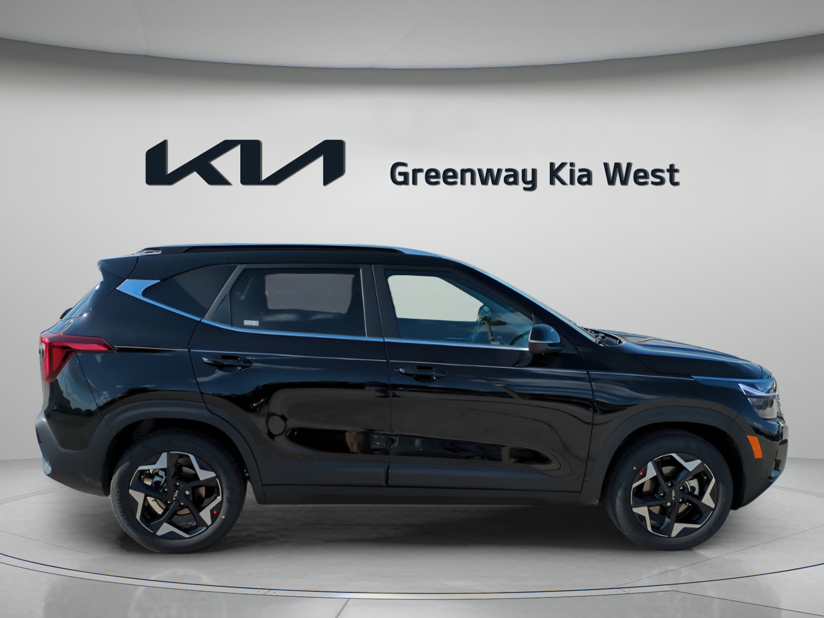 Certified Used 2026 Fusion Black Kia EX image 9