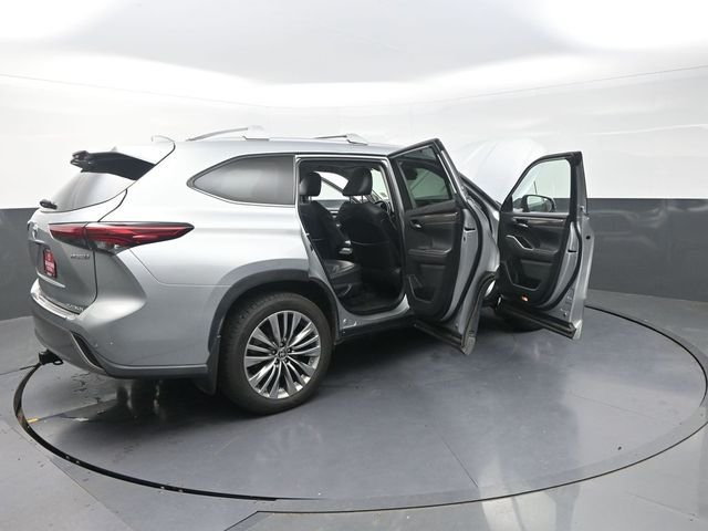 Used 2021 Silver Toyota Platinum image 45