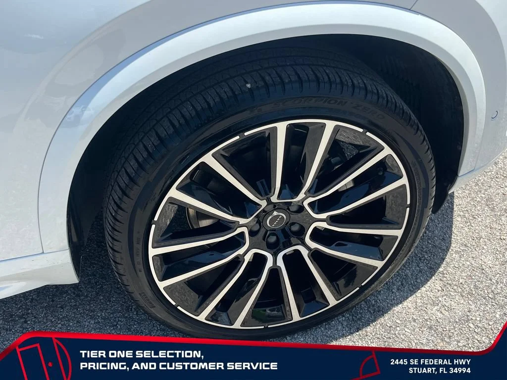 Used 2025  Volvo Ultra image 20