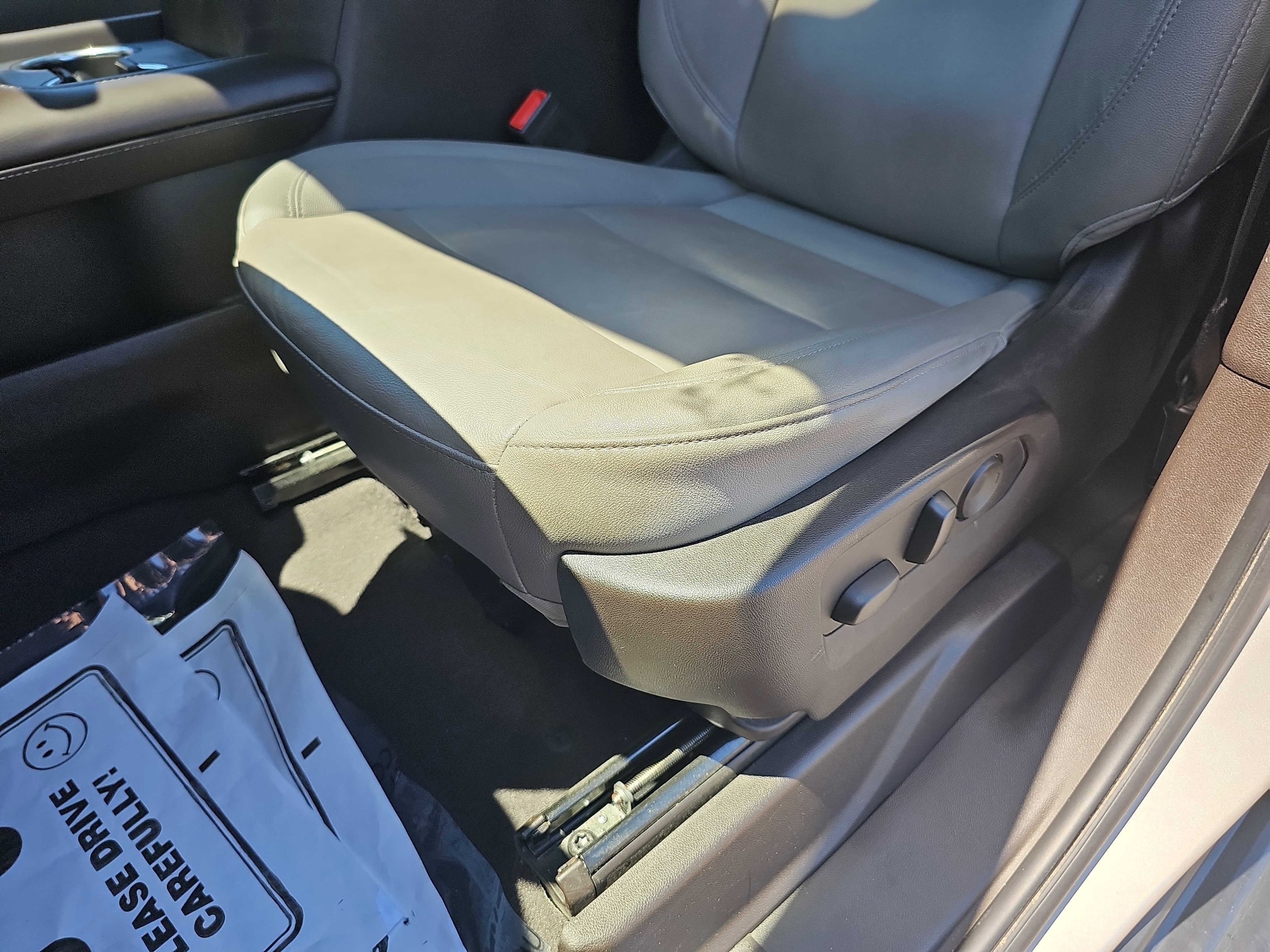 Used 2023 Empire Beige Metallic Chevrolet LT image 24