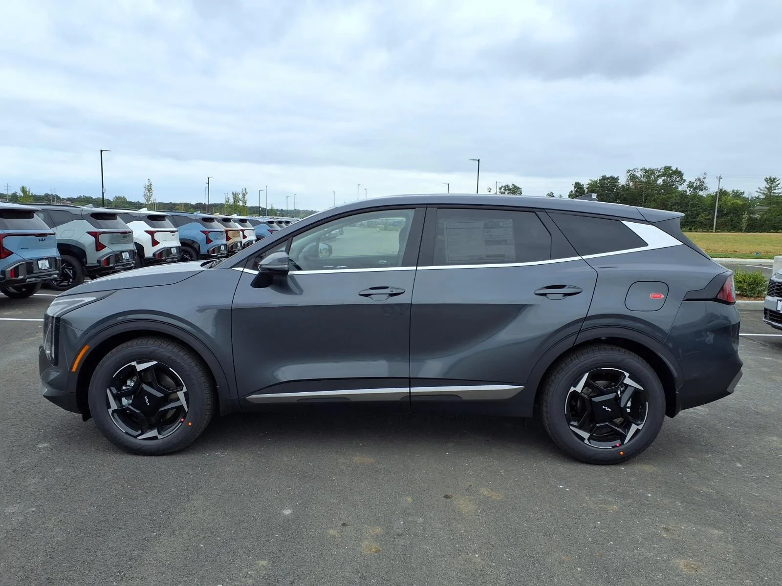 New 2027 Wolf Gray Kia EX image 15