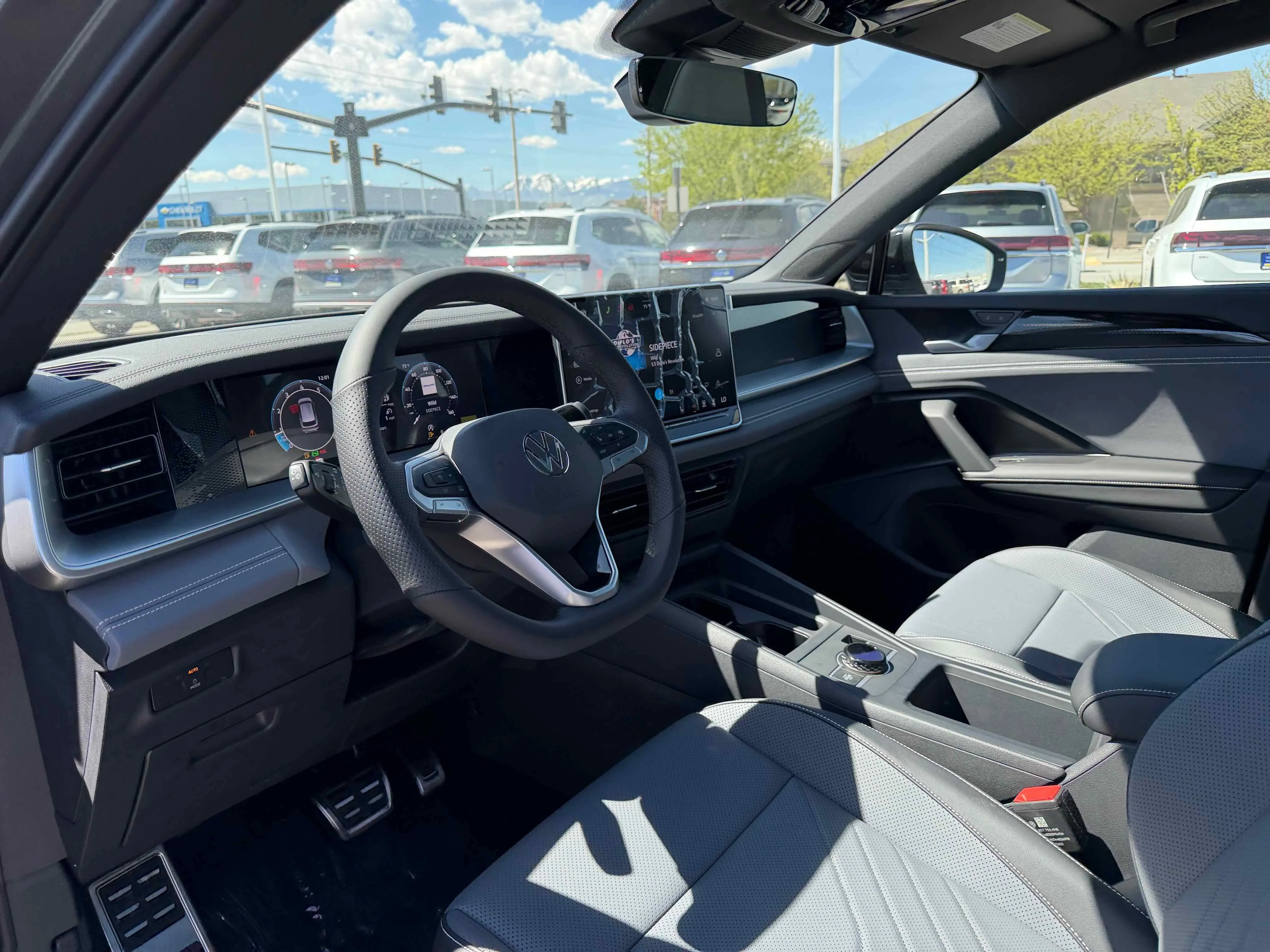 New 2026 Platinum Gray Volkswagen SE R-Line Black image 3