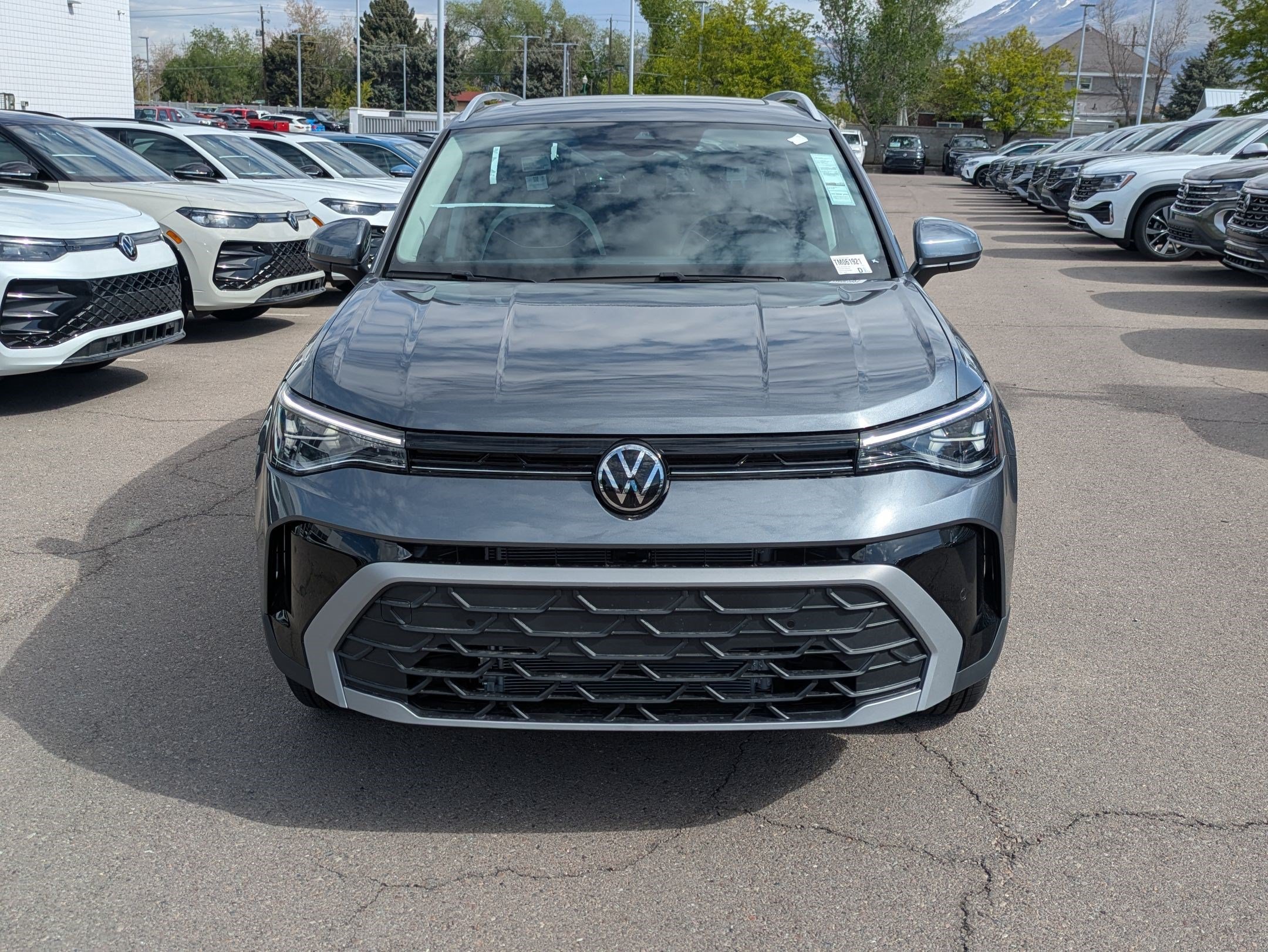 New 2026 Platinum Gray Metallic Volkswagen SE image 9