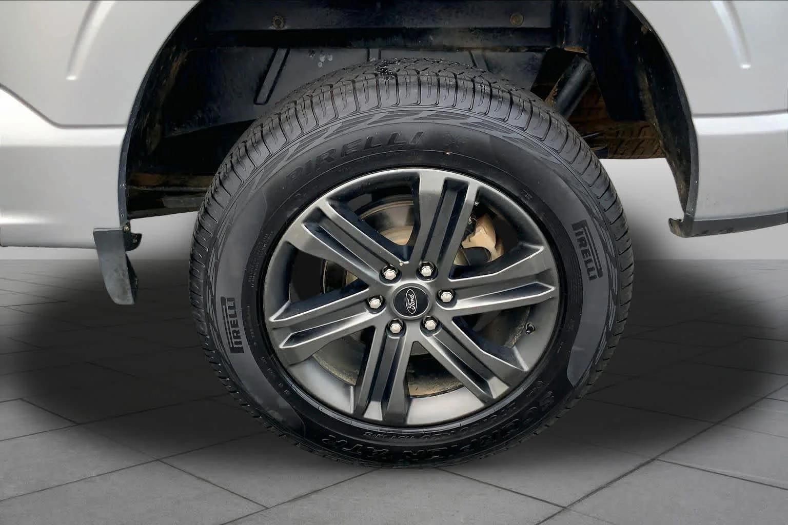 Used 2022 Iconic Silver Metallic Ford XLT image 10