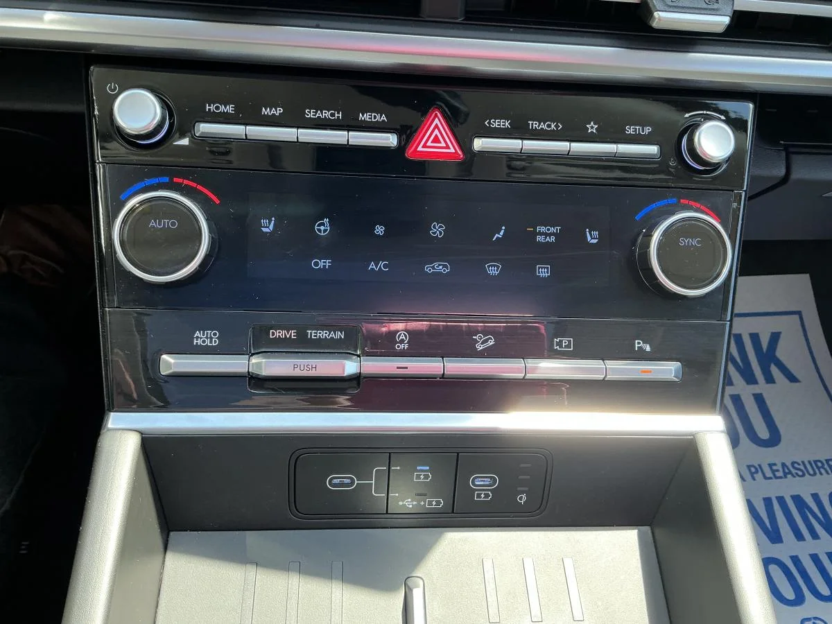 Used 2025 Green Hyundai XRT image 26