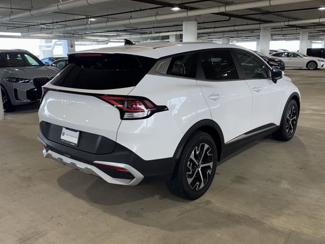 Used 2025 White Pearl Kia EX image 8