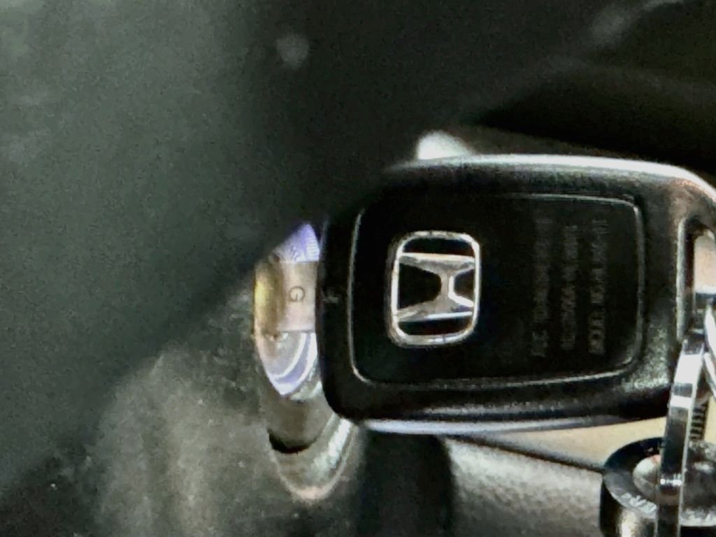 Used 2014 Mountain Air Metallic Honda LX image 18