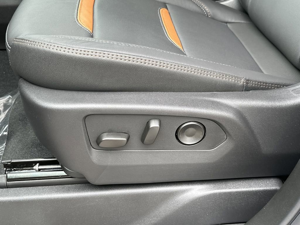 2026 GMC Sierra 1500 AT4 - Photo 16
