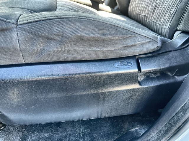 Used 2019 White Toyota SR image 16
