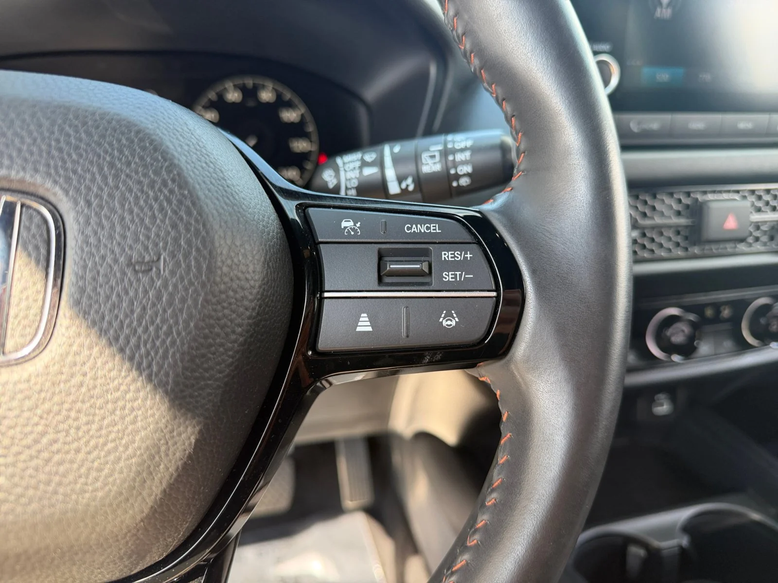 Certified Used 2025 Urban Gray Pearl Honda Sport image 12