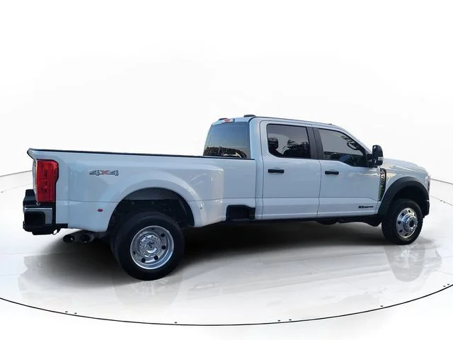 Used 2025 White Ford XL image 4