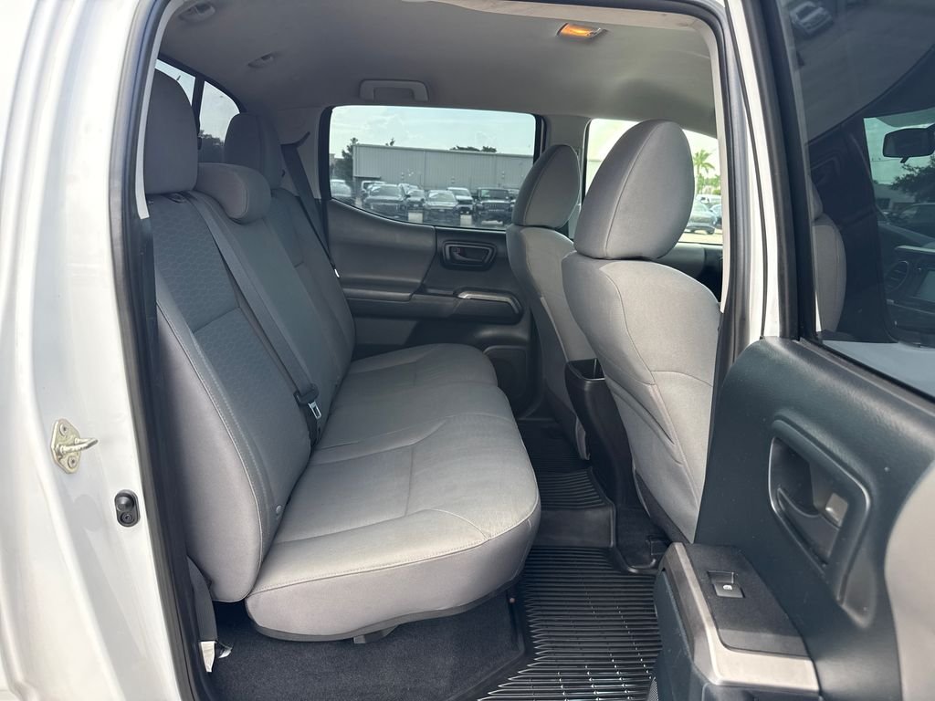 Used 2016 White Toyota SR5 image 24