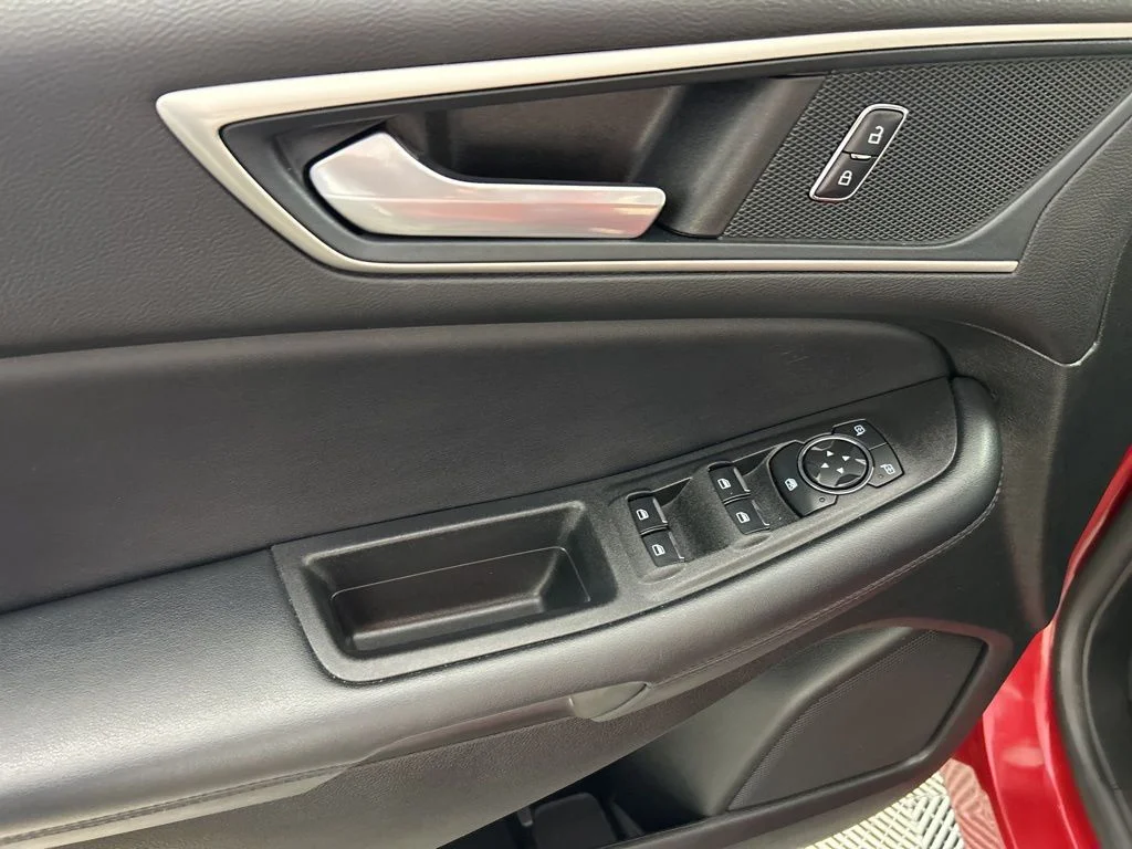 2024 Ford Edge SEL - Photo 12