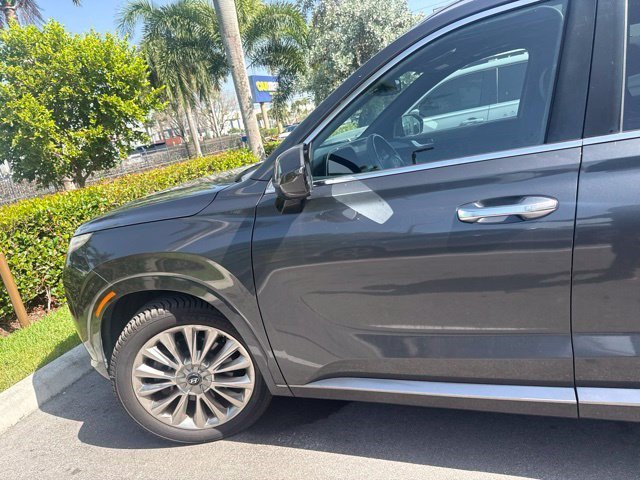 Used 2020 Steel Graphite Hyundai Limited image 10