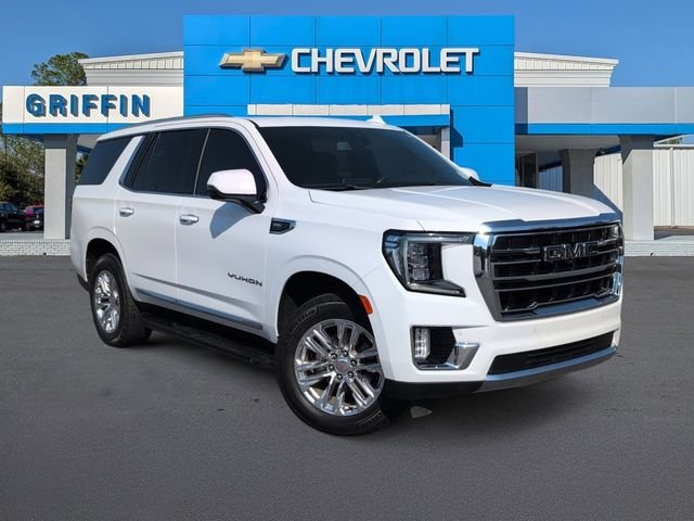 Used 2021 White GMC SLT image 1