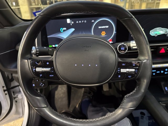 Certified Used 2024 White Hyundai SE image 9
