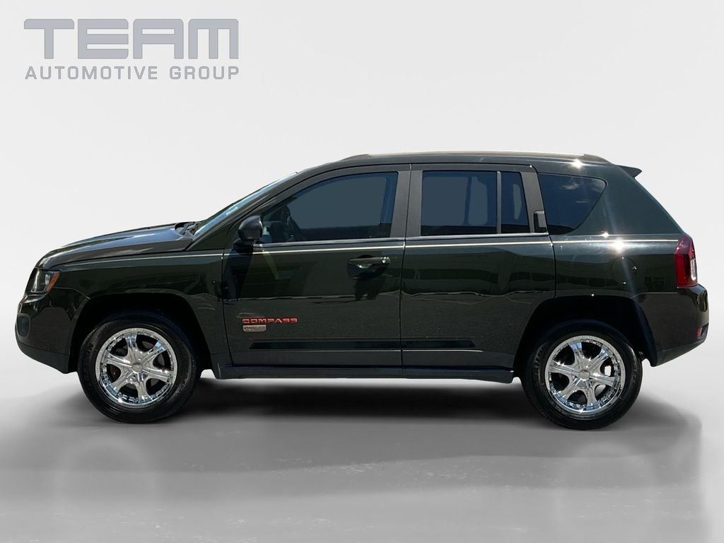 Used 2016 Green Jeep Sport image 4