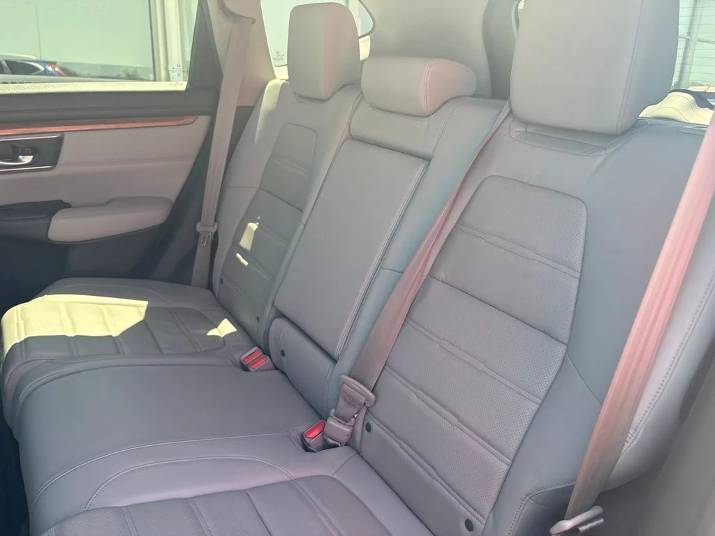 Used 2017 Blue Honda Touring FWD image 39