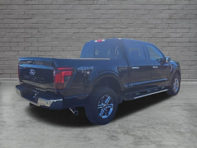 Used 2024 Black Ford XLT image 6