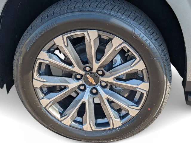 New 2027 Sterling Gray Metallic Chevrolet High Country image 13