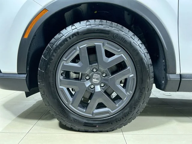 New 2026 PLATINUM WHITE Honda TrailSport image 10