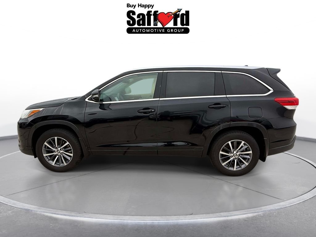 Used 2017 Black Toyota XLE image 5