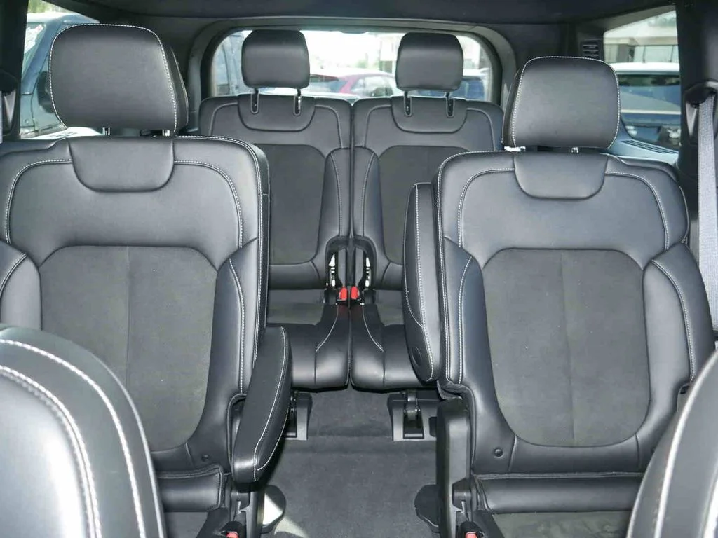 Certified Used 2025 Silver Jeep Altitude X image 33