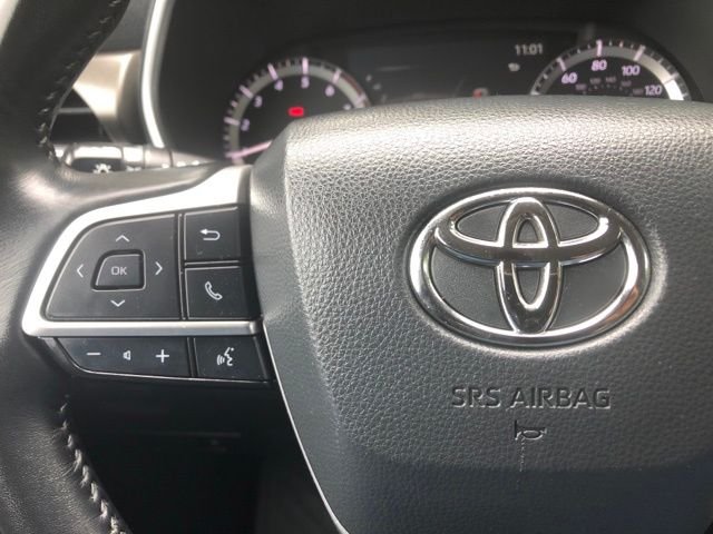 Used 2023 Gray Toyota XLE image 26