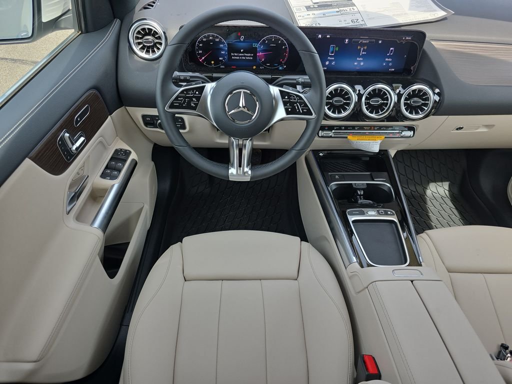 New 2026 Polar White Mercedes-Benz GLA 250 image 13