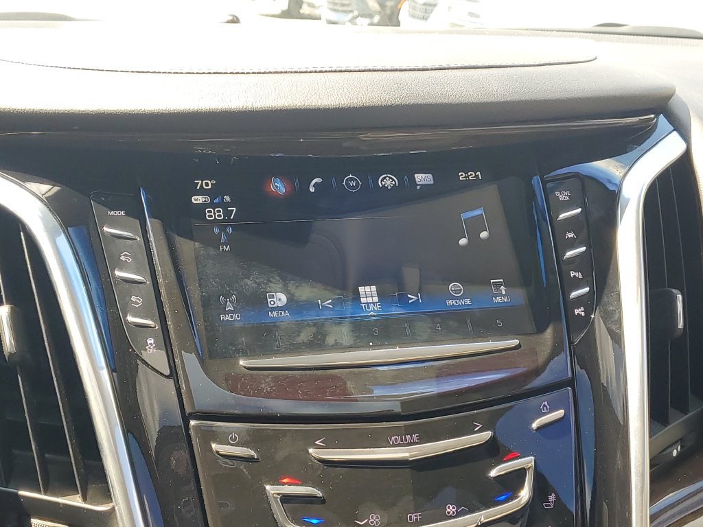 Used 2018 Crystal White Cadillac Premium Luxury image 29