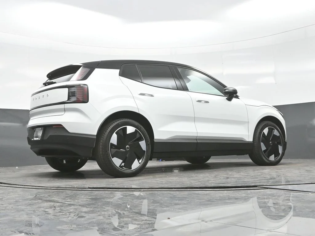New 2026 Crystal White Volvo Twin Motor Performance Plus image 25
