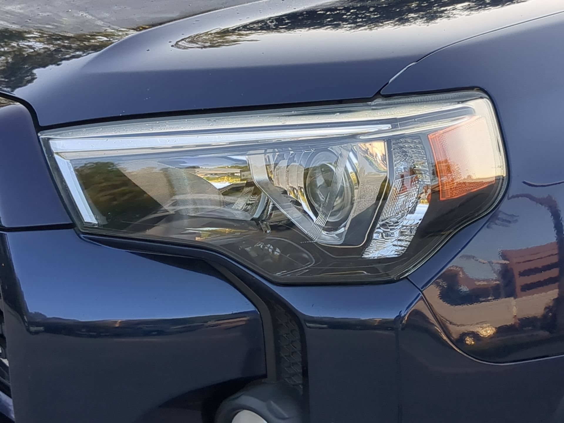 Used 2020 Nautical Blue Metallic Toyota Venture image 43