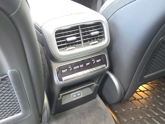 Used 2026 Gray Mercedes-Benz GLE 53 AMG® image 33