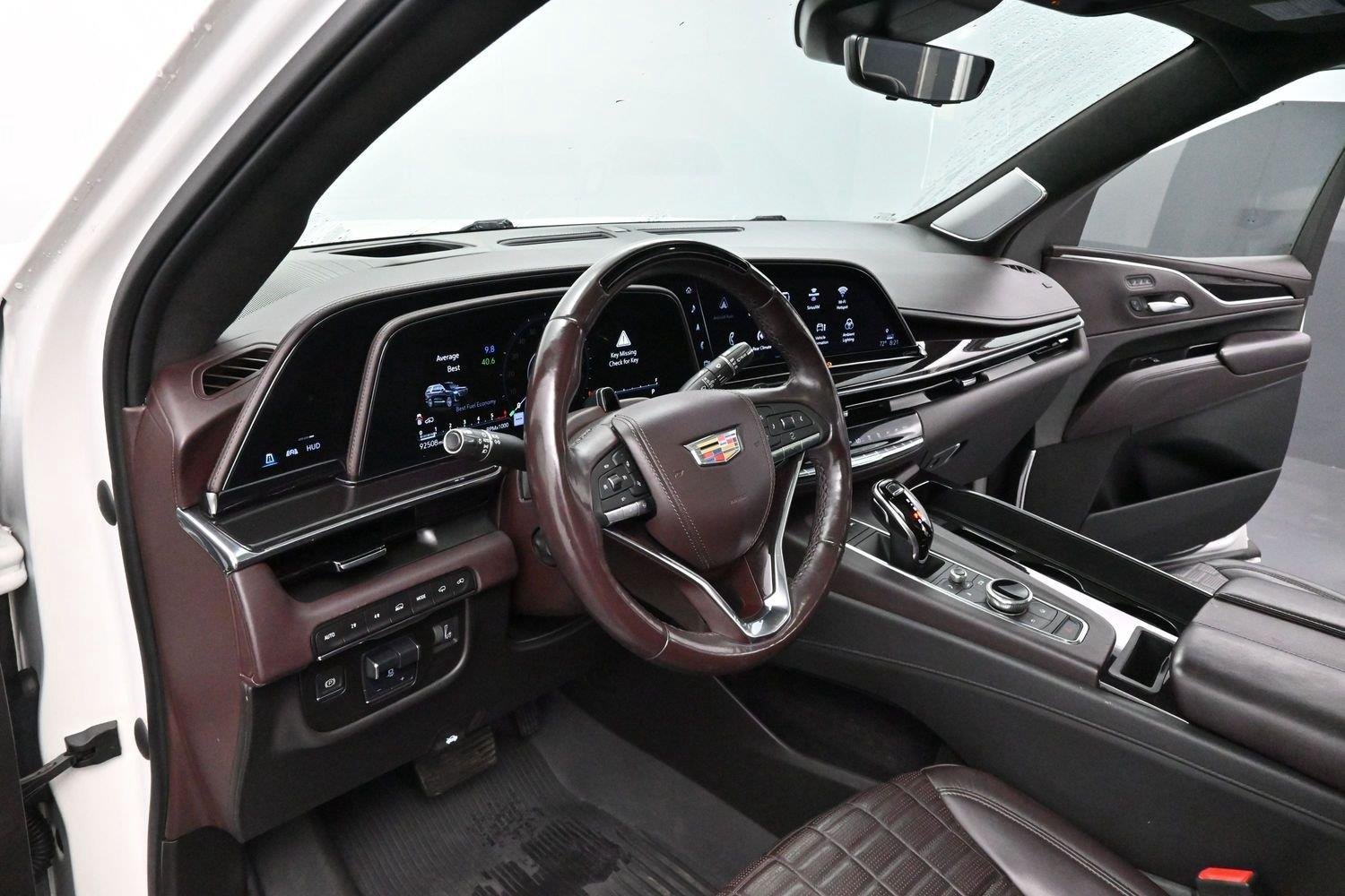 Used 2021 Crystal White Tricoat Cadillac Sport Platinum image 14
