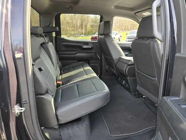 Used 2025 Titanium Rush Metallic GMC SLT image 20