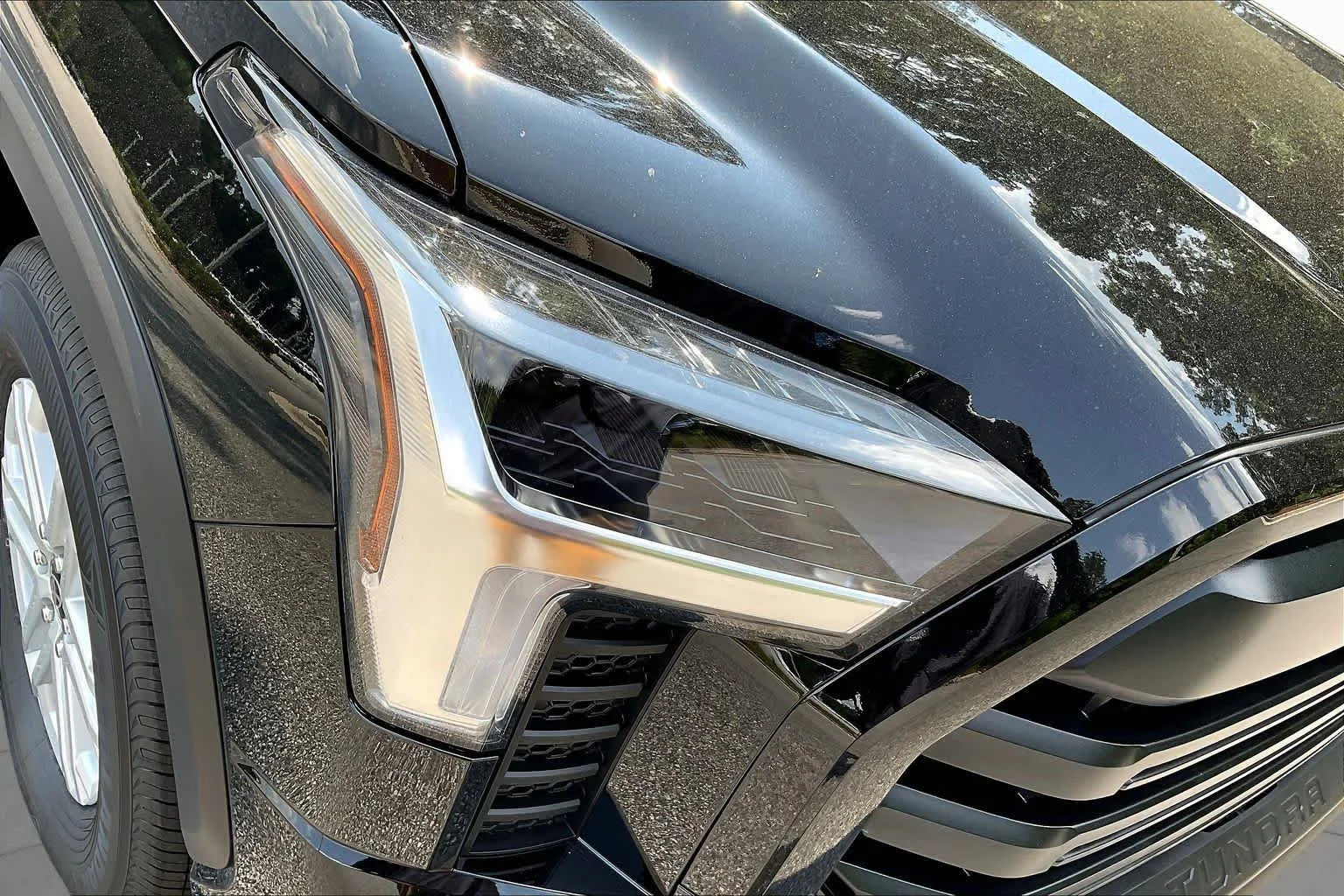 New 2026 Midnight Black Metallic Toyota SR5 image 13
