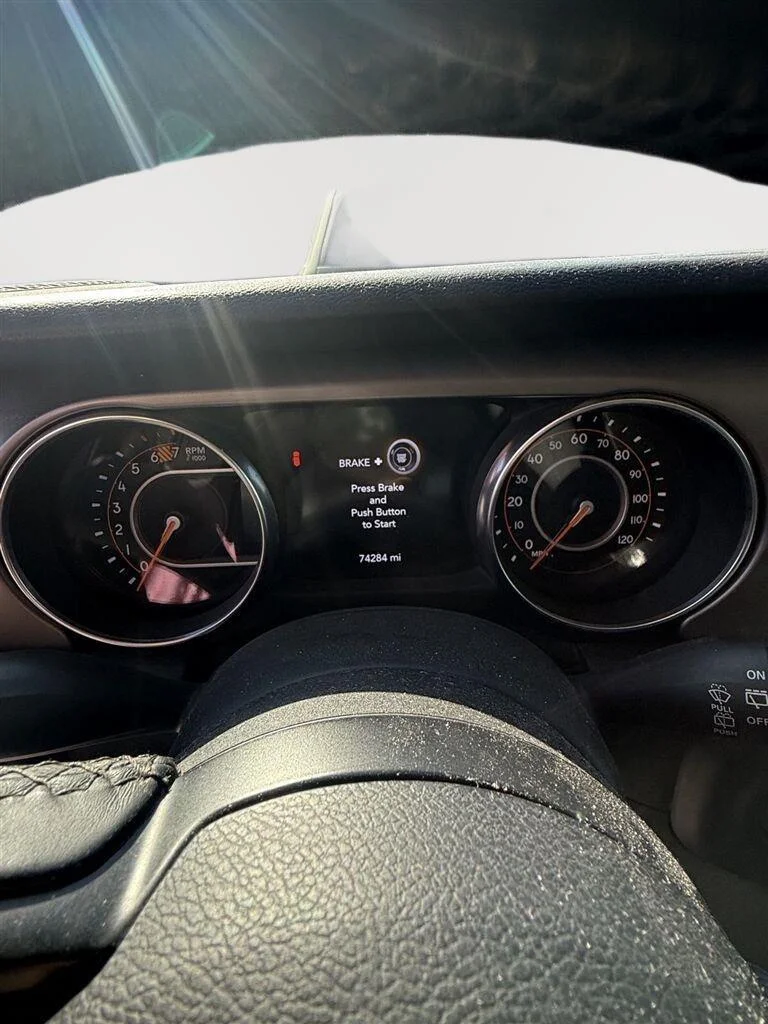 Used 2020 Black Clearcoat Jeep Sport S image 3