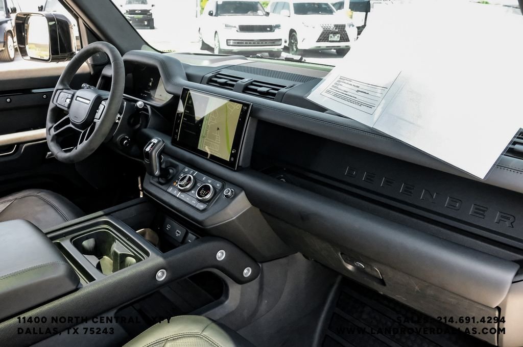 Used 2024 Black Land Rover V8 image 9