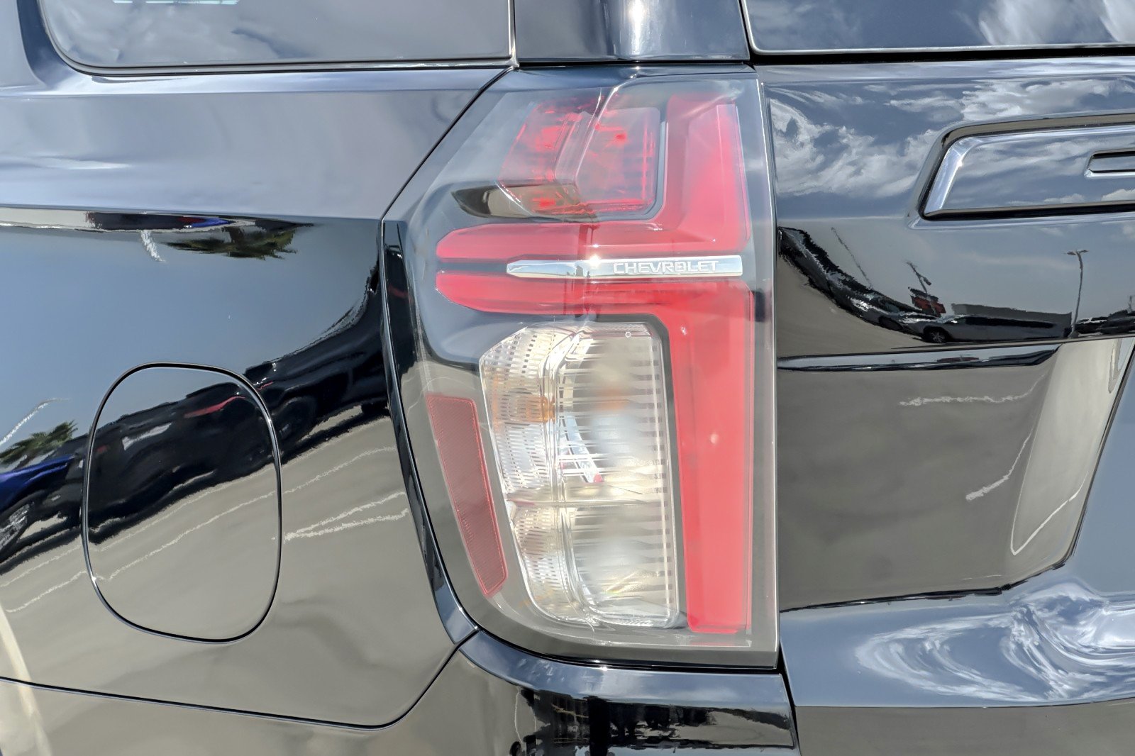 Used 2024 Black Chevrolet Z71 image 28
