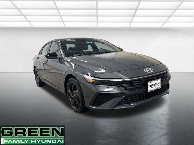 New 2026 Gray Hyundai SEL Sport image 8