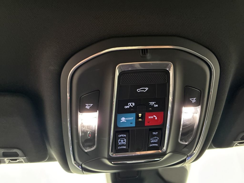 Used 2023 Silver Jeep Altitude X image 29