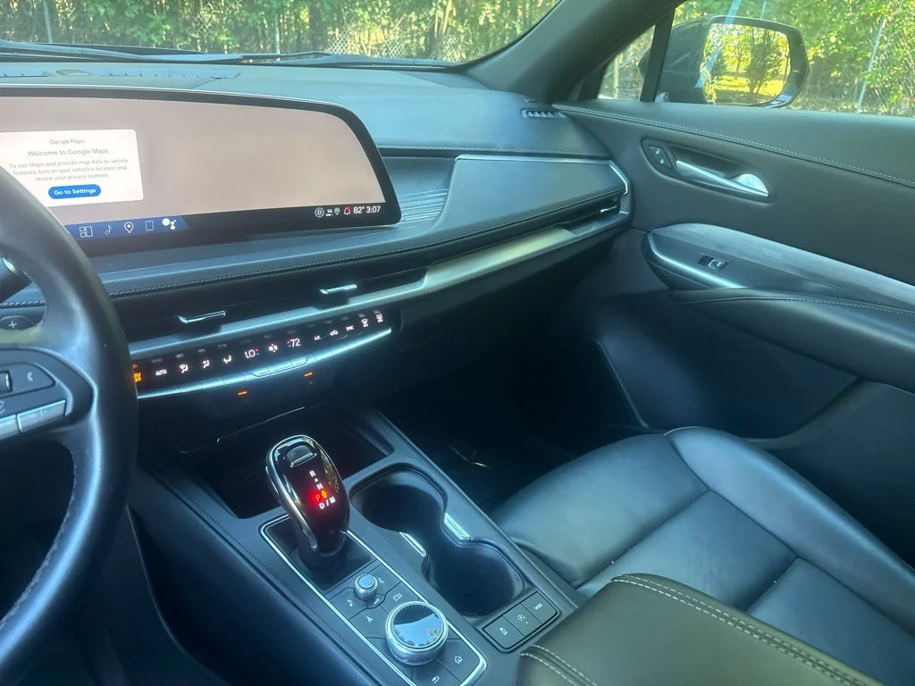 Used 2025 Black Cadillac Premium Luxury image 18